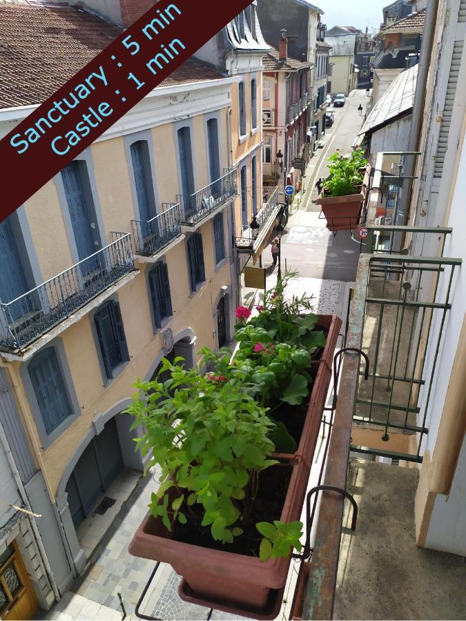 Private Independant Flat - Lourdes City Center - 2 Balconies Экстерьер фото